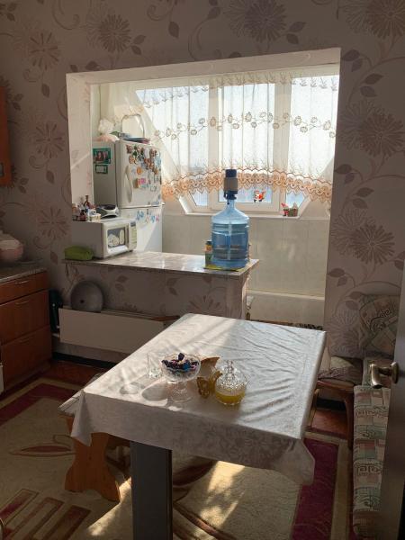 Продам квартиру в районе (Жетысуйский): 3 комнатная квартира в Аксай-4, 37 - купить квартиру на Nedvizhimostpro.kz