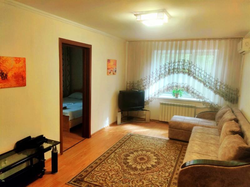 Сдам квартиру в районе (Турксибский): 2 комнатная квартира посуточно на Ауэзова 136 - снять квартиру на Nedvizhimostpro.kz