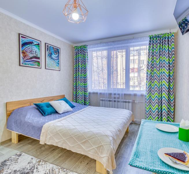Сдам квартиру в районе (Алмалинский): 1 комнатная квартира посуточно на Казыбек би, 126 - снять квартиру на Nedvizhimostpro.kz